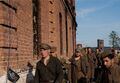 Улица Госпитальная. Слева современный дом 1/3 улица Буденного. Колонна пленных красноармейцев. Кадр немецкой кинохроники. Июль-август 1941 год