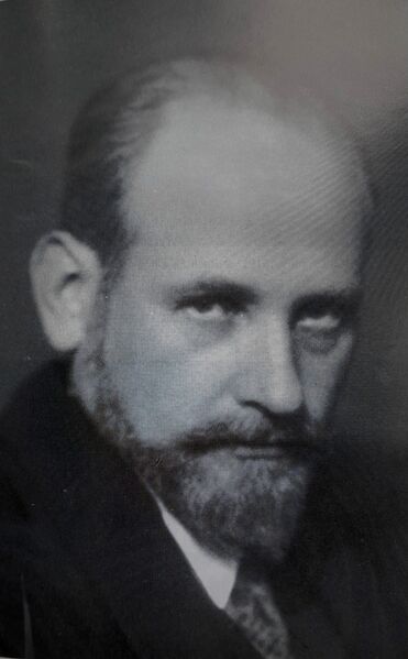 Файл:Abel Pan, portrait.jpg