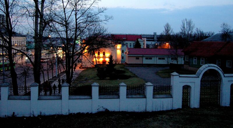 Файл:Lenina-mart-2009.jpg